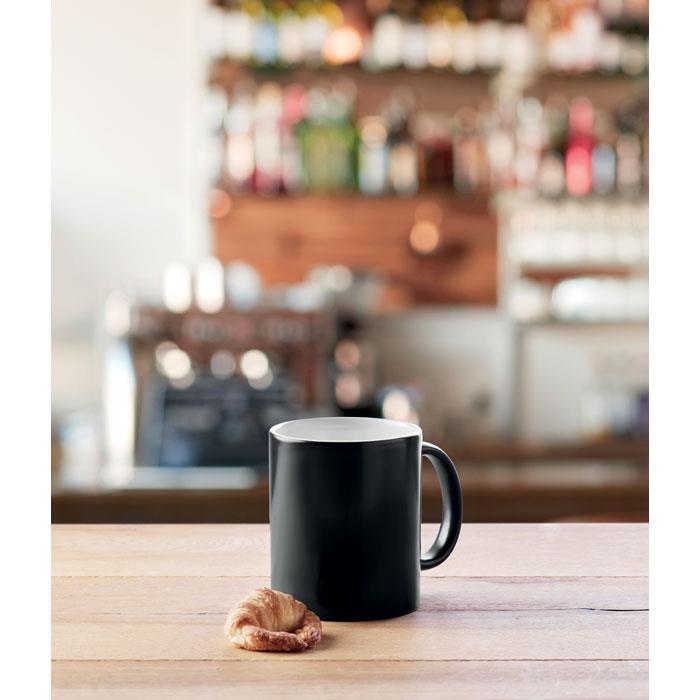 Kaffeebecher mit Farbwechsel