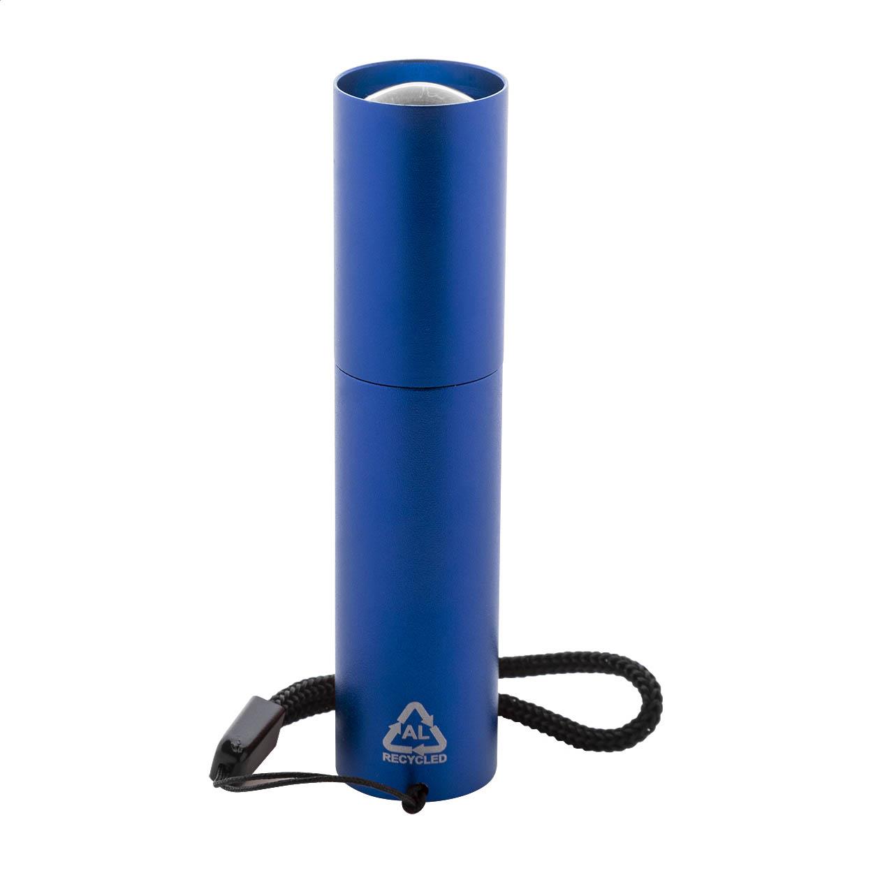 wiederaufladbare Taschenlampe aus recyceltem Aluminium