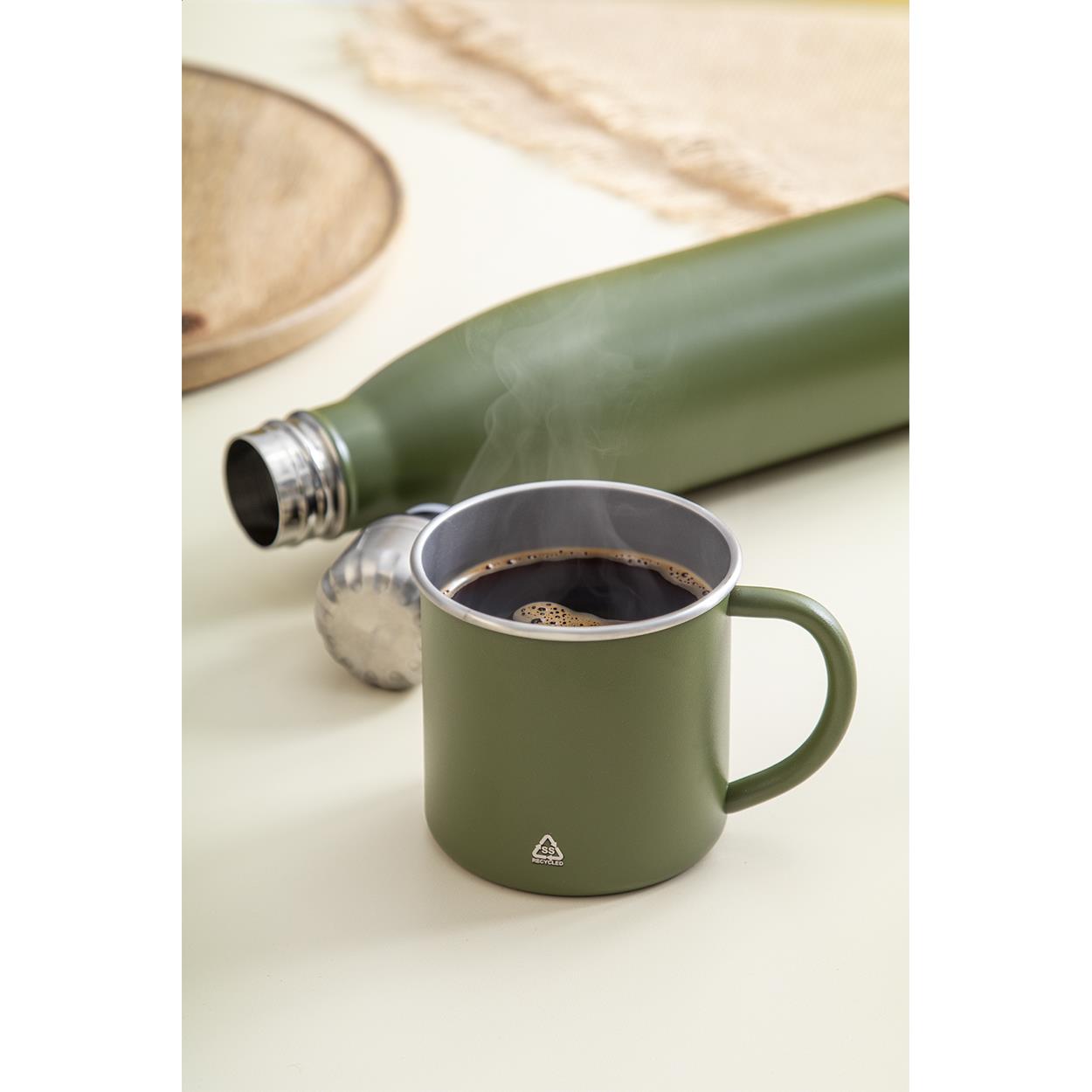 Tasse aus recyceltem Edelstahl