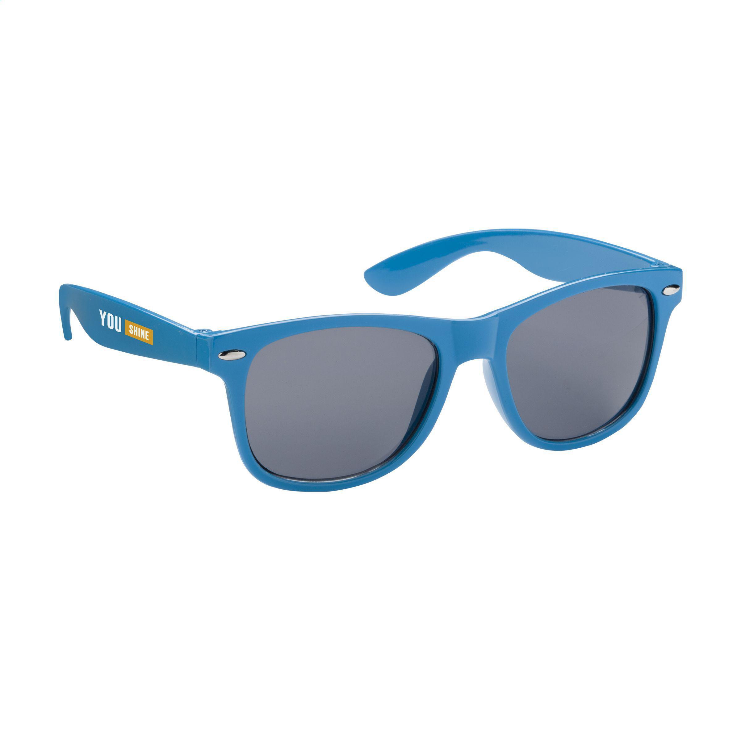dunkel blau