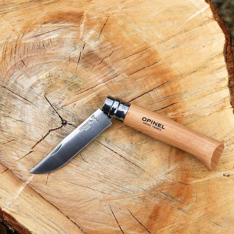 Opinel Inox No 08 Taschenmesser in einer Gürteletui