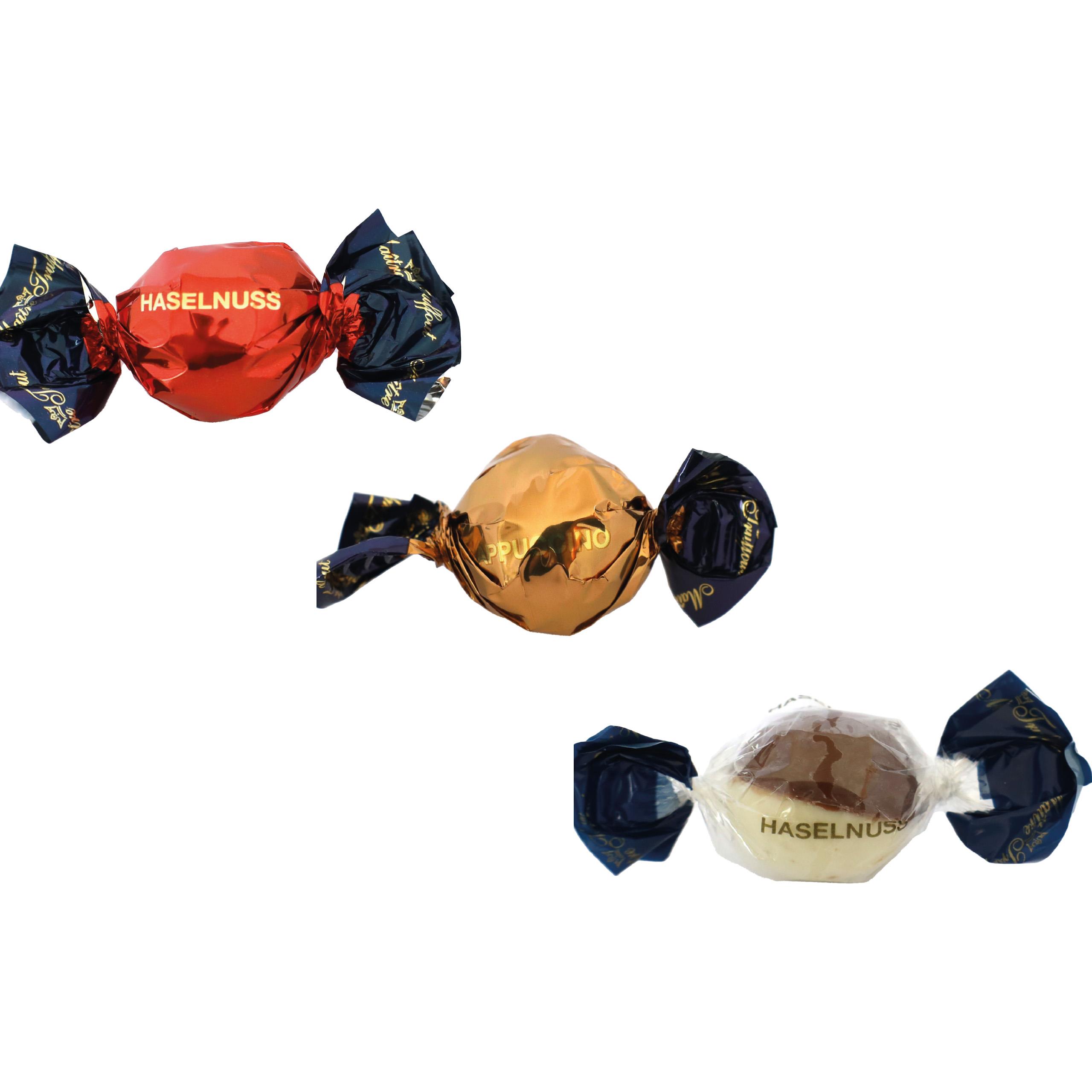 Weihnachtspralinés in Motivkartonage ´Rentier´,   5 Stück, Inhalt: Pralinen Milchschokolade und weiße Schokolade mit Haselnusscremefüllung