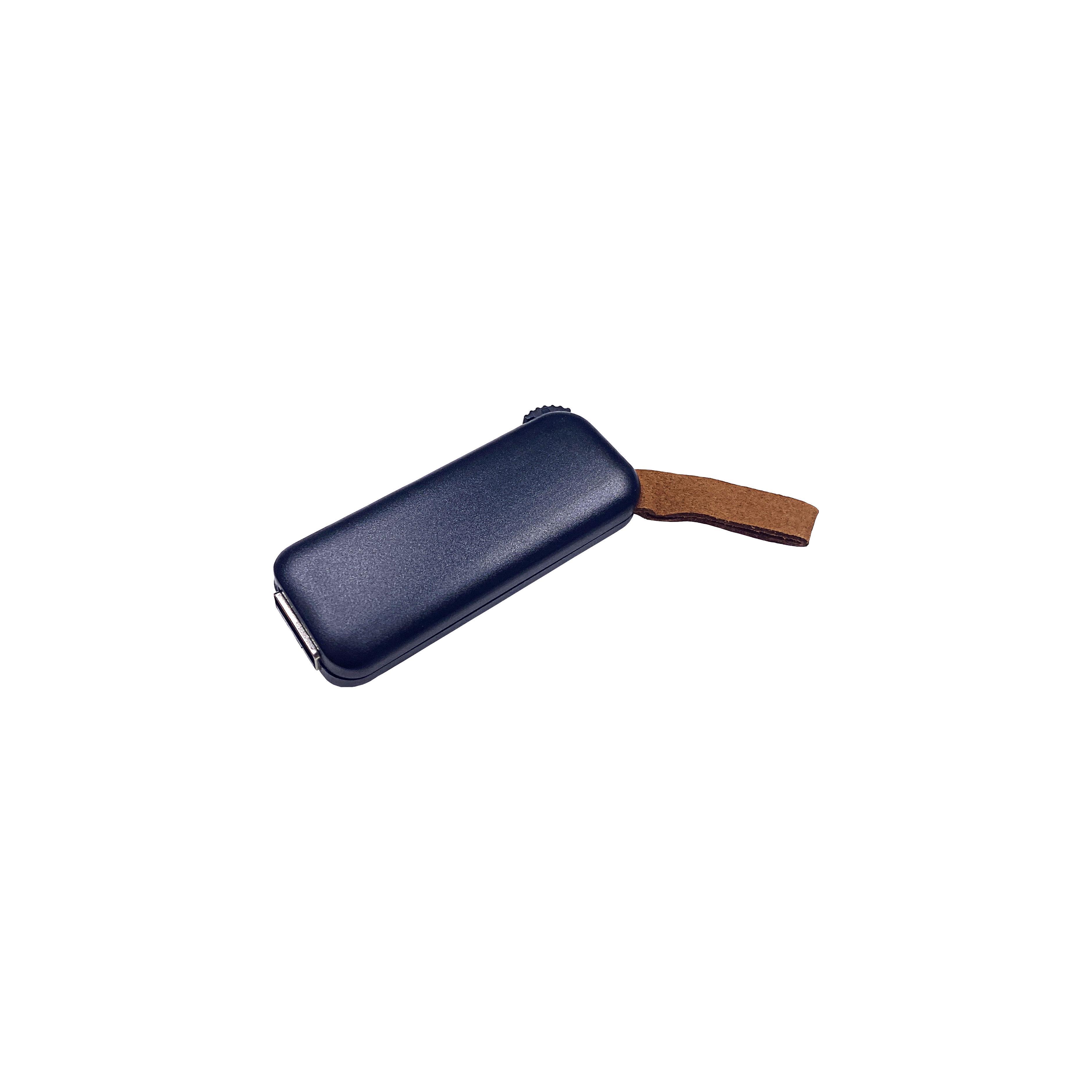 Modell F100 USB 2.0 Flash Disk   4 GB Schwarz